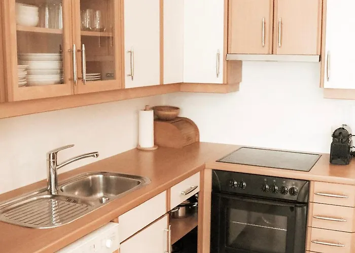 Διαμέρισμα Cozy And Charming Near Centre With 2 Bathrooms