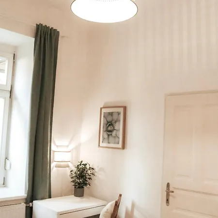 Lejlighed Cozy And Charming Near Centre With 2 Bathrooms *