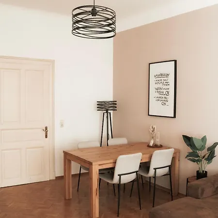 Cozy And Charming Near Centre With 2 Bathrooms Lejlighed Graz