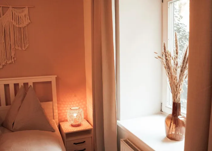 Cozy And Charming Near Centre With 2 Bathrooms 公寓 *